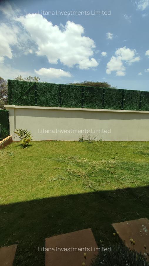 5 Bed Townhouse with En Suite in Lavington - 3