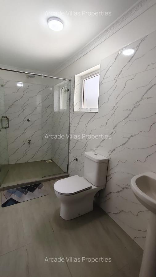 2 Bed House with En Suite in Nyari - 11