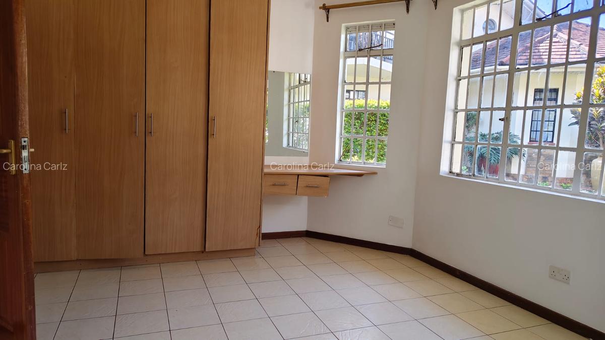 4 Bed Townhouse with En Suite at Spring Valley - 10