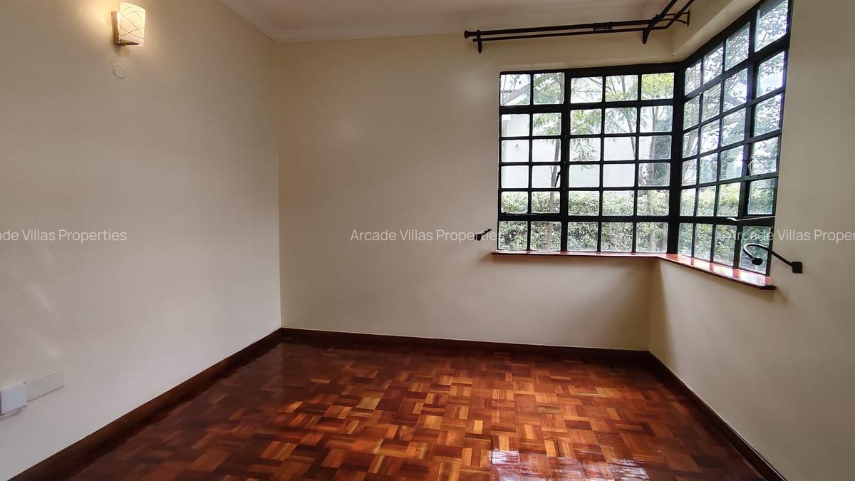 4 Bed Townhouse with En Suite in Kitisuru - 8