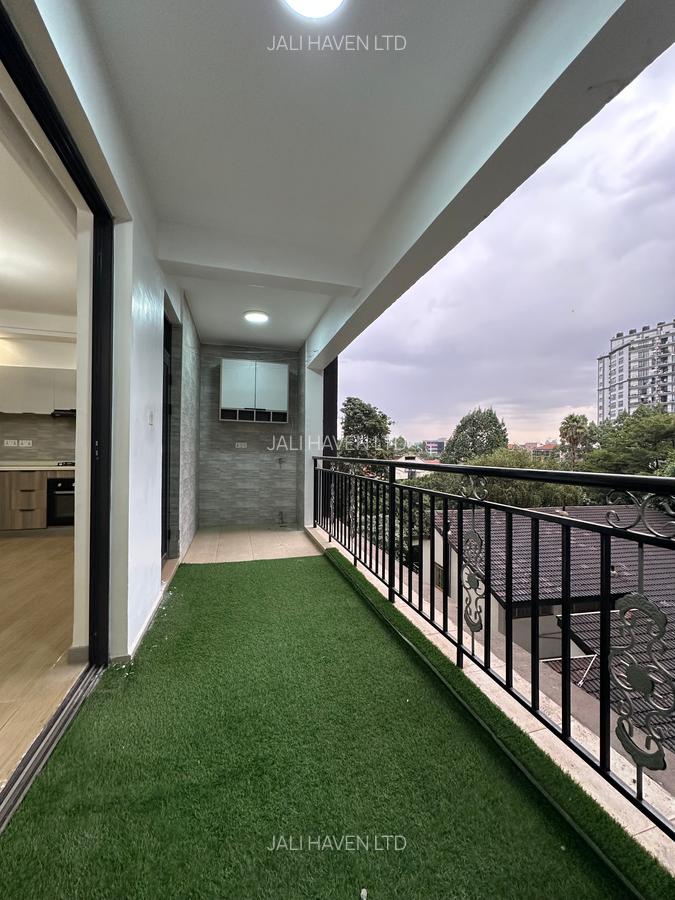 2 Bed Apartment with En Suite in Kilimani - 3