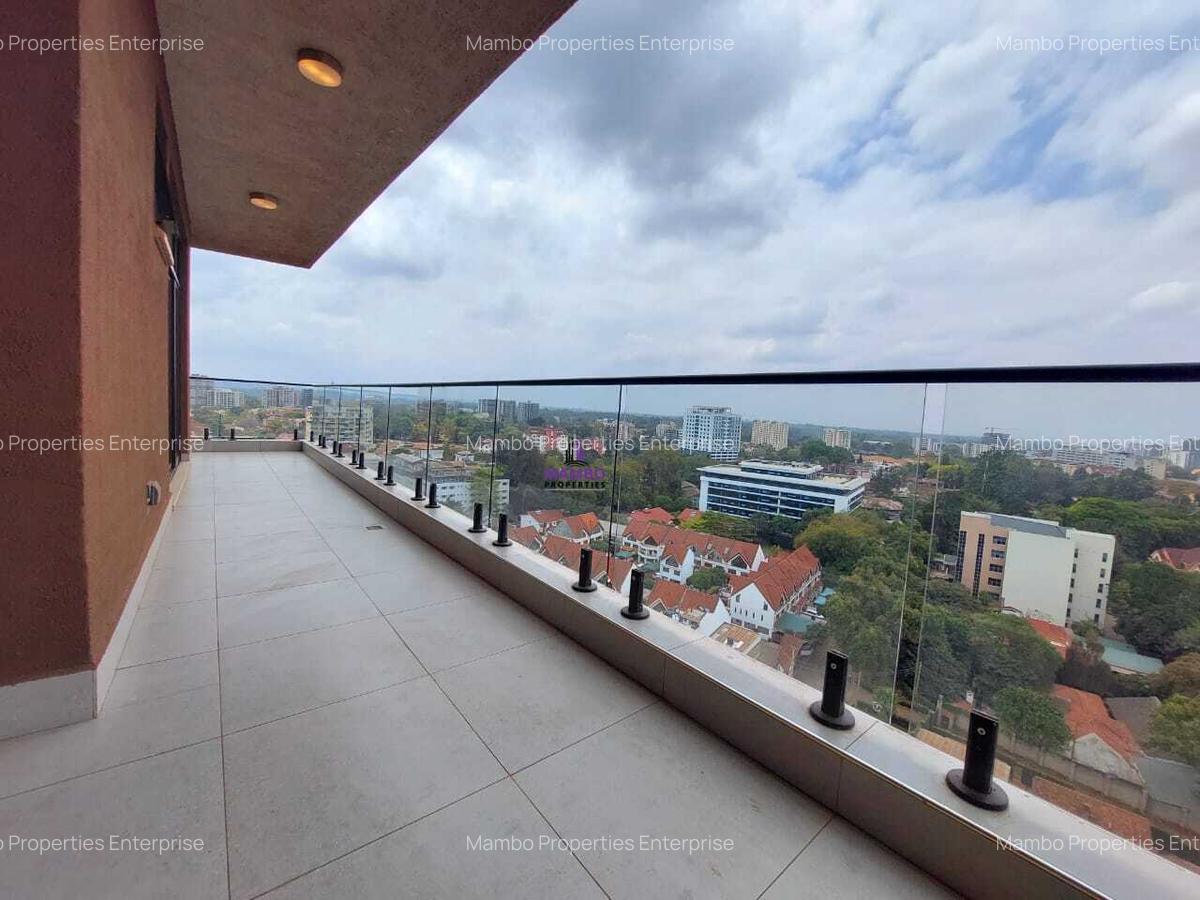 3 Bed Apartment with En Suite at Brookside Drive - 4