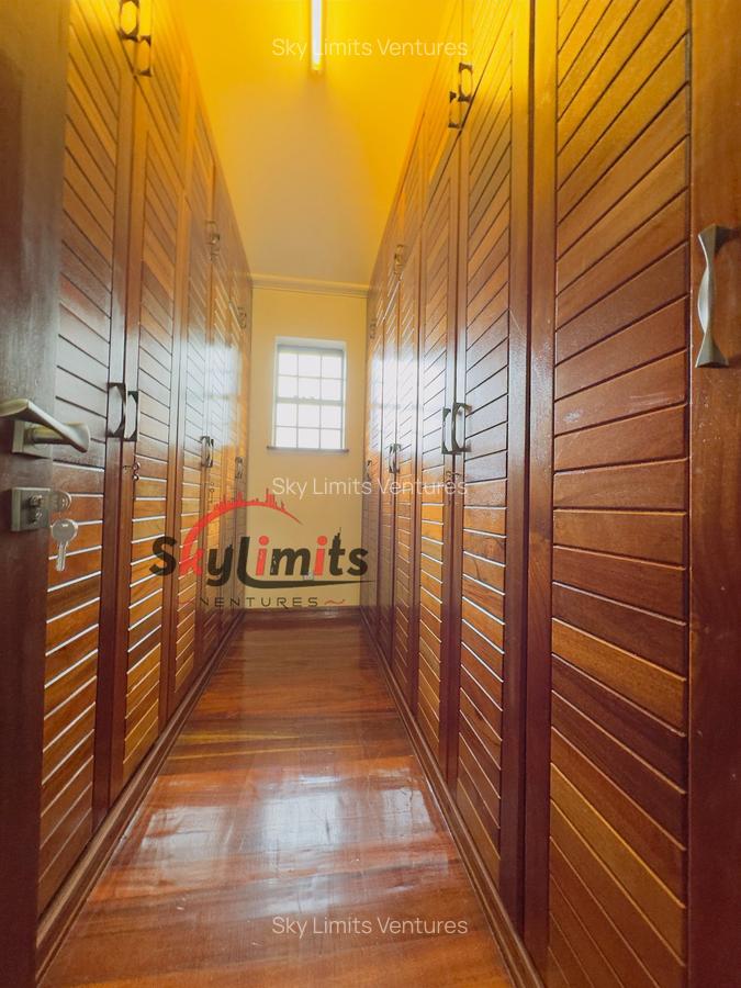 4 Bed Townhouse with En Suite at Peponi Rd - 13