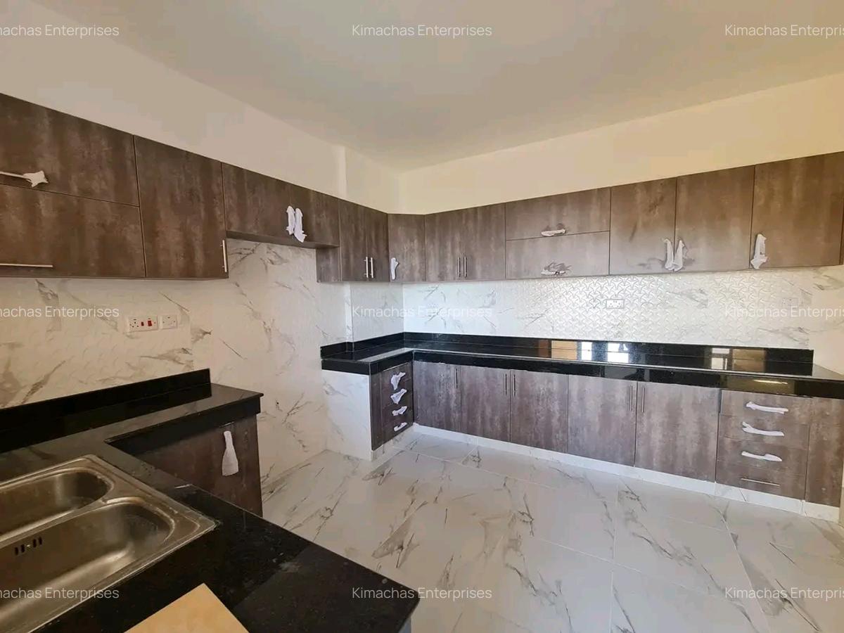 3 Bed Apartment with En Suite at Kasuku Road - 15