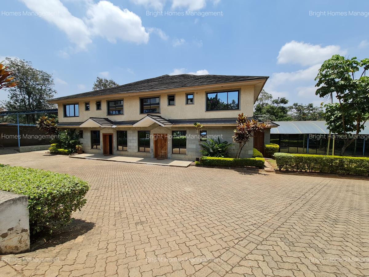 9 Bed Villa with En Suite in Westlands Area - 3