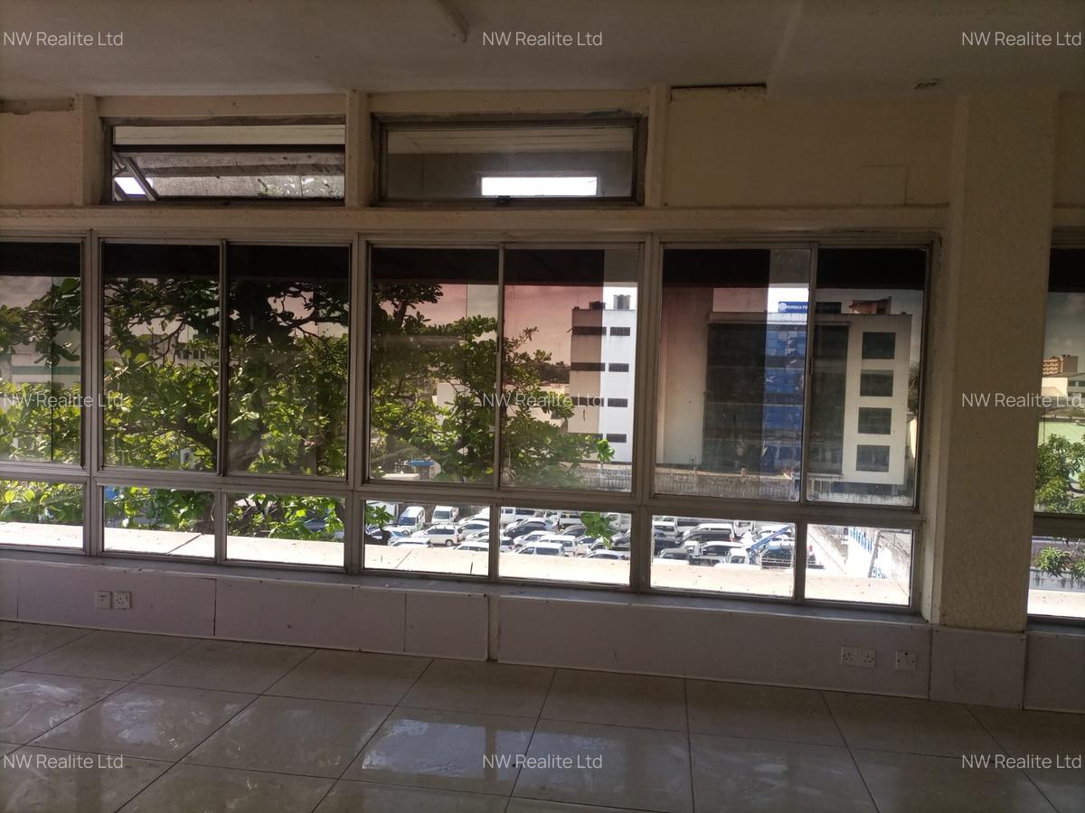 250 ft² Office with Service Charge Included at Moi Avenue - 4