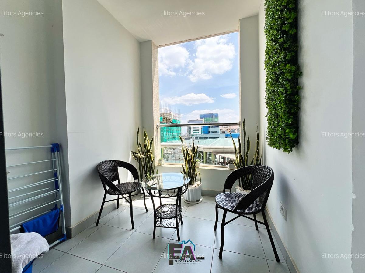 Serviced 1 Bed Apartment with En Suite at Westlands Road - 2