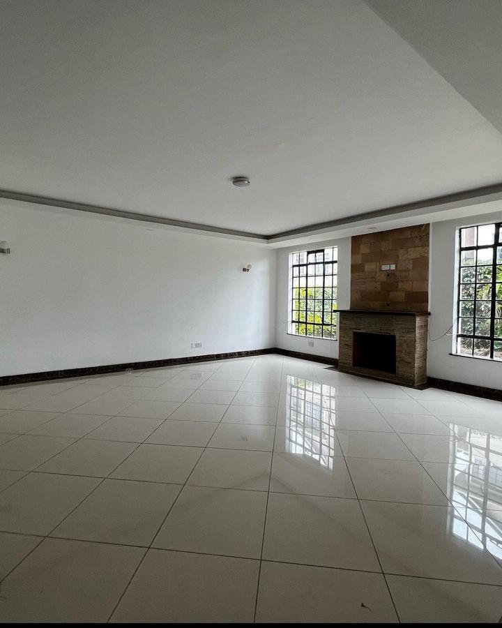 4 Bed Townhouse with En Suite in Kitisuru - 2