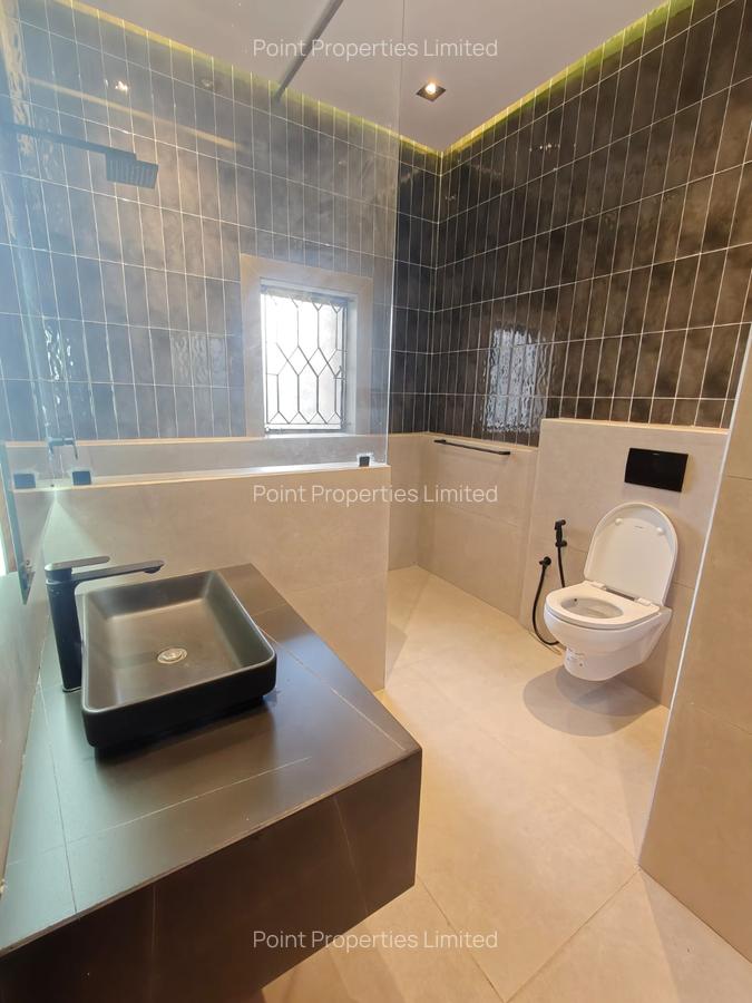 4 Bed Villa with En Suite in Karen - 18