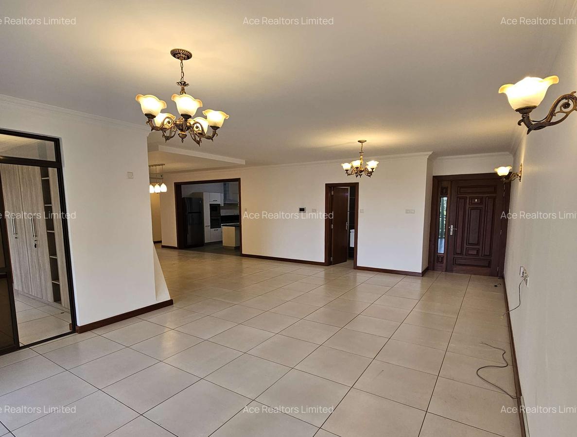 4 Bed Apartment with En Suite at Spring Valley - 4