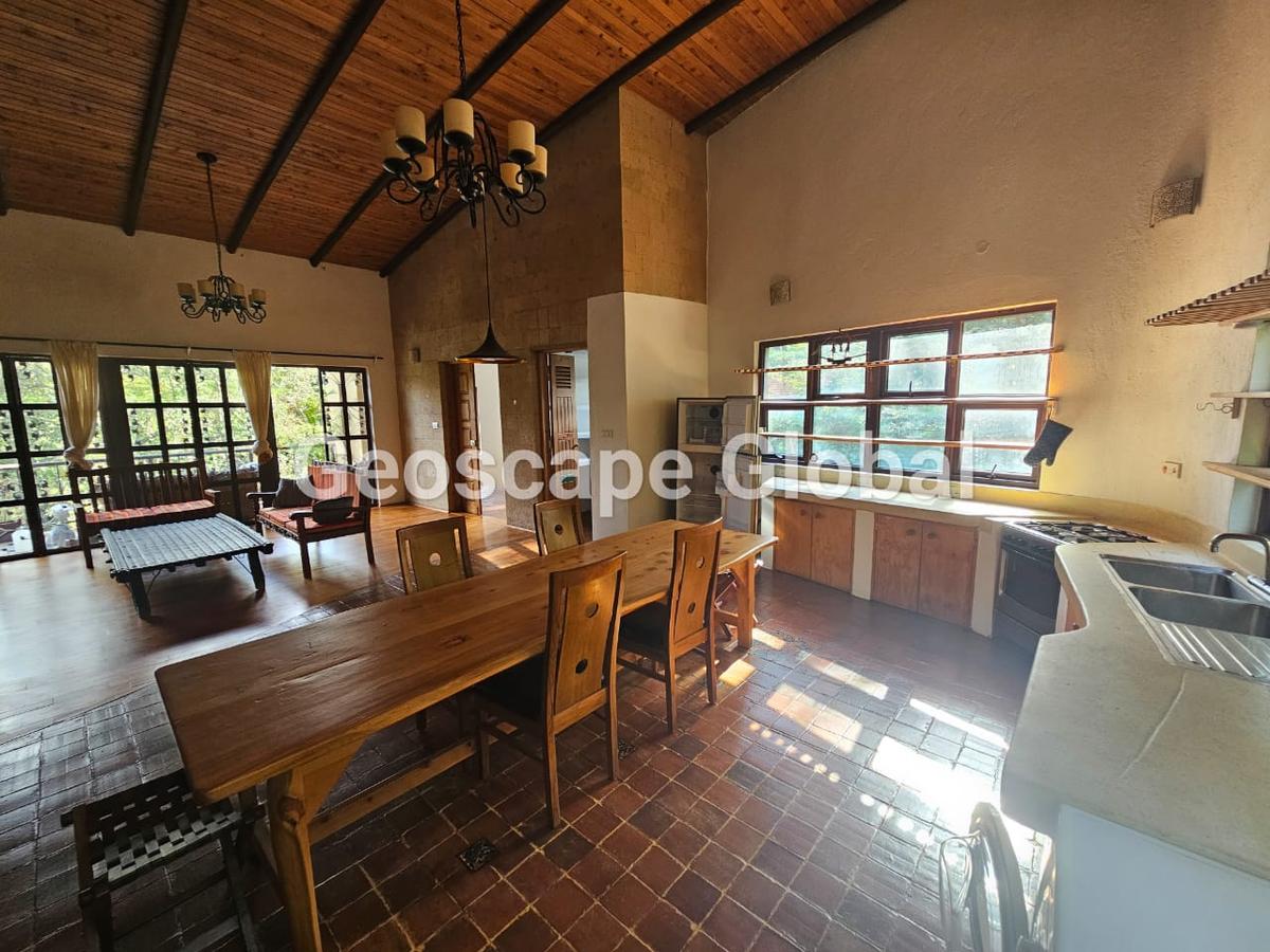 3 Bed House with En Suite in Runda - 15