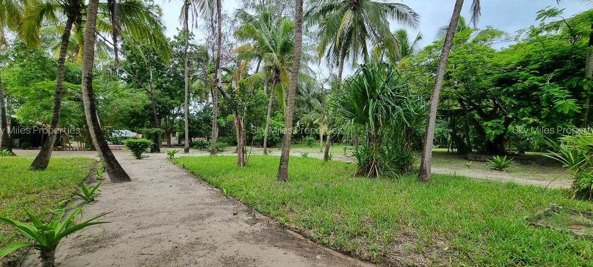 3 Bed House with En Suite at Kanamai - 19