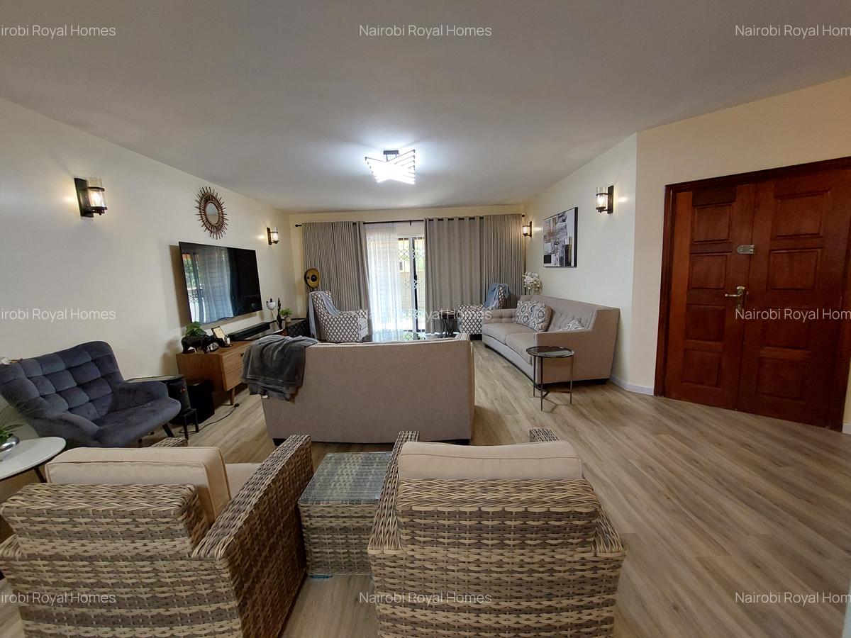 5 Bed Townhouse with En Suite at Royal Villas - 5