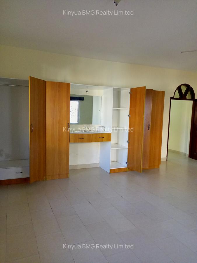 4 Bed Villa with En Suite in Nyali Area - 6