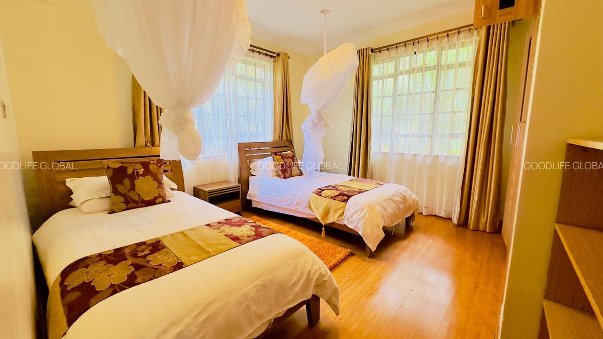 Furnished 2 Bed Apartment with En Suite at Nyari - 14