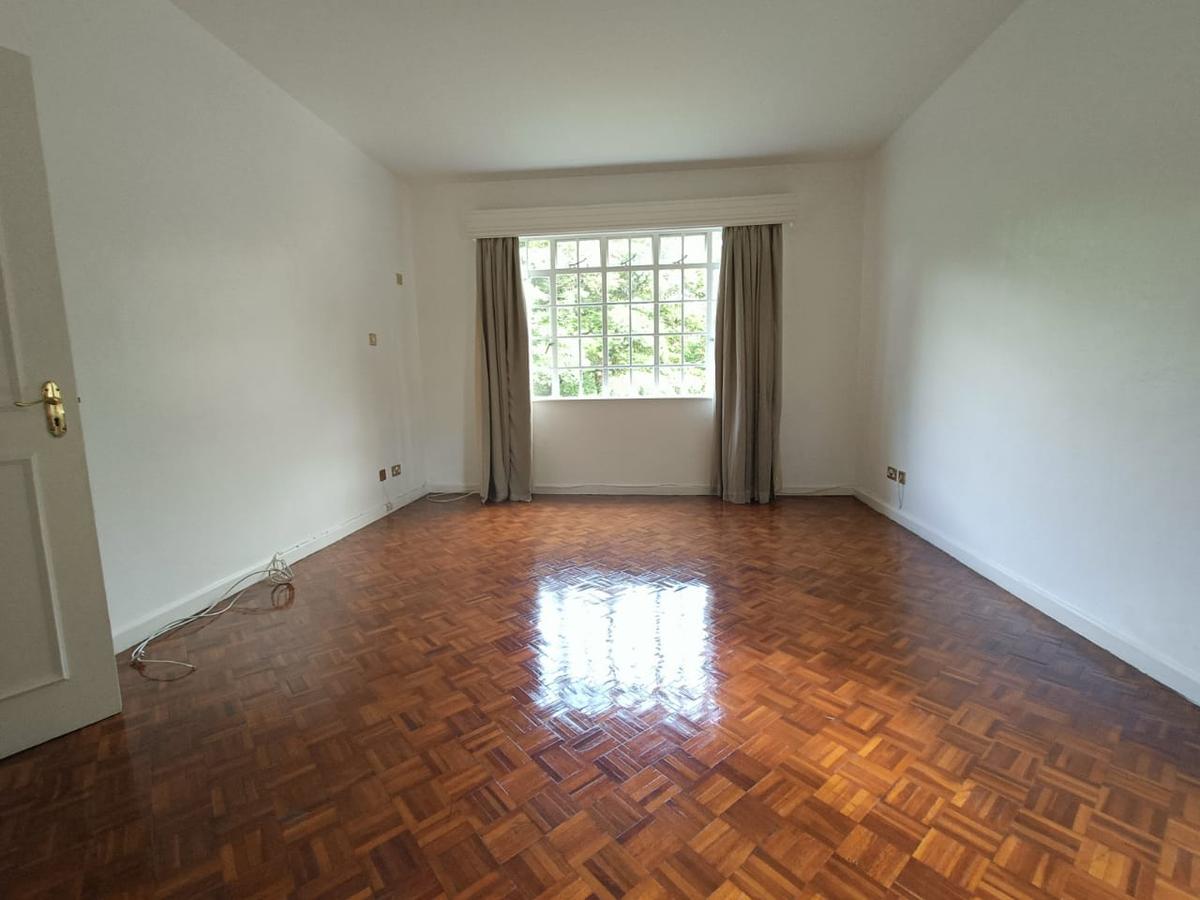 4 Bed Apartment with En Suite in Muthaiga - 8