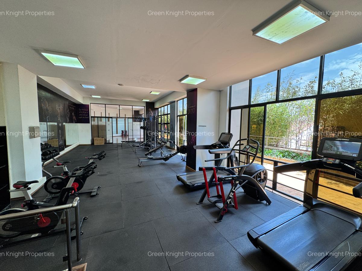 Serviced 2 Bed Apartment with En Suite in Westlands Area - 12