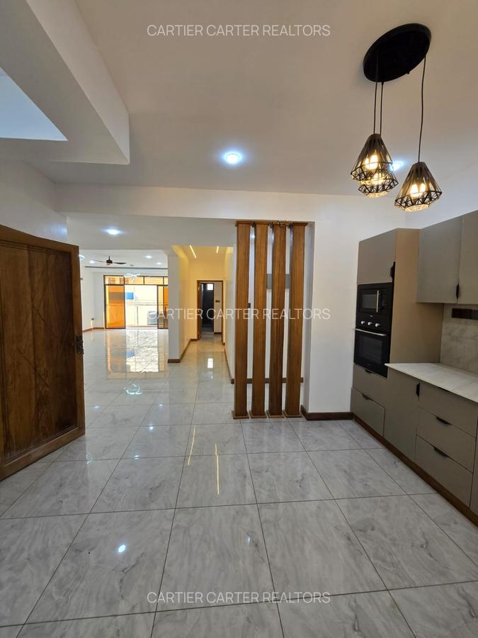 Serviced 3 Bed Apartment with En Suite in Nyali Area - 7