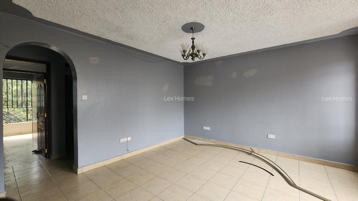 3 Bed Apartment with En Suite at - 1