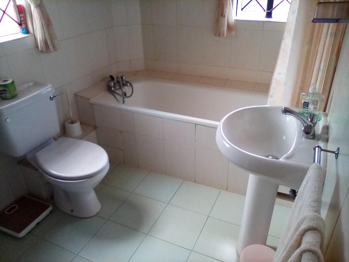 3 Bed Apartment with En Suite at Kilimani - 13