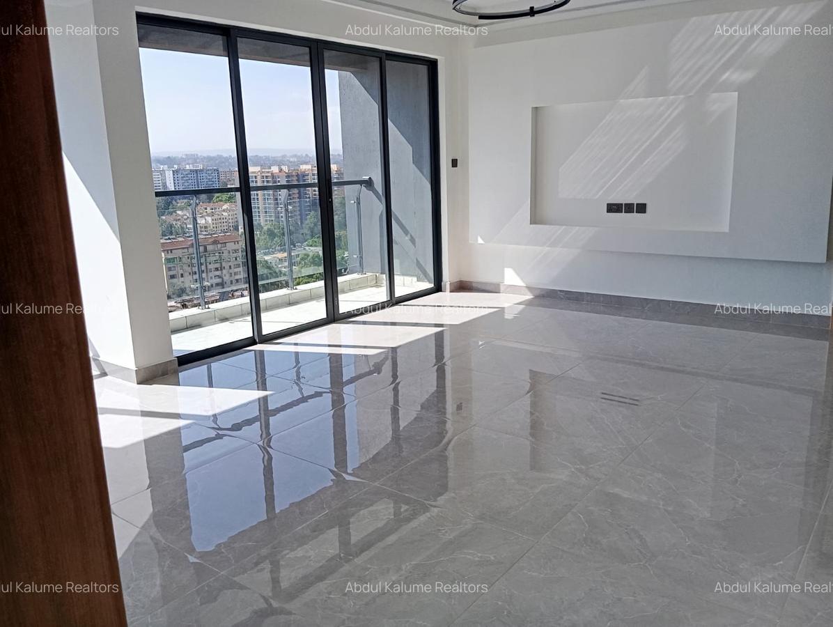 Serviced 2 Bed Apartment with En Suite at Lavington - 5