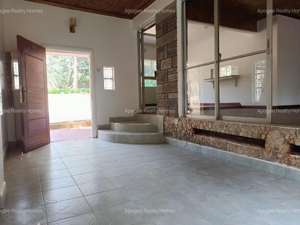 4 Bed House with En Suite at Westlands - 9