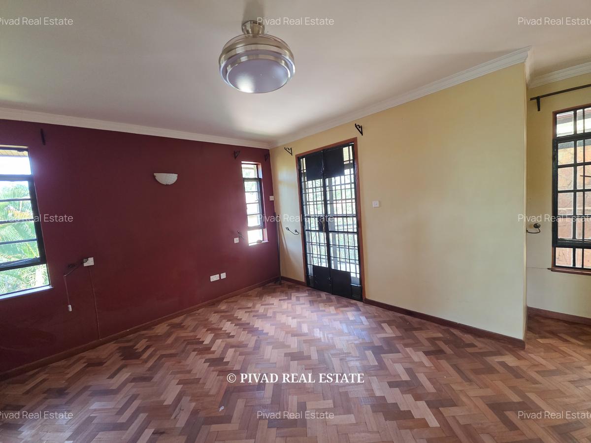 5 Bed House with En Suite in Runda - 6