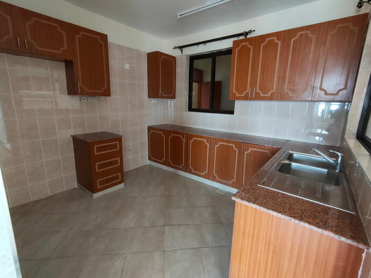 3 Bed Apartment in Kizingo - 11