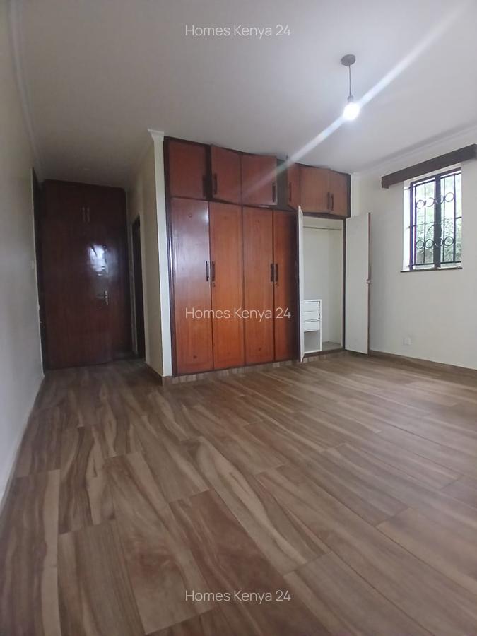 4 Bed House in Runda - 17