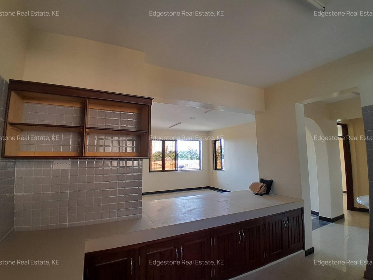 2 Bed Apartment with En Suite in Tudor - 9