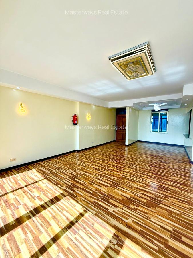 3 Bed Apartment with En Suite in Parklands - 1