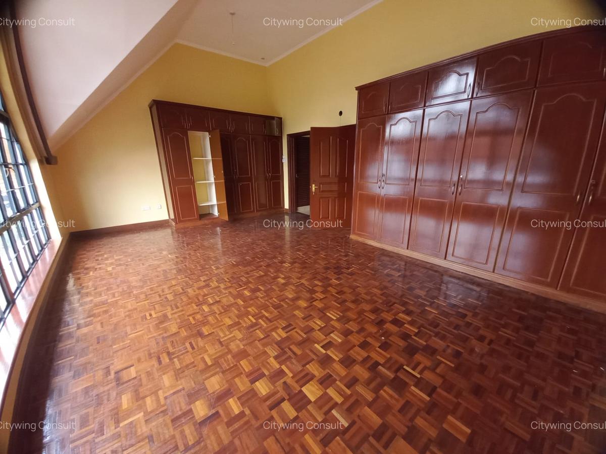 5 Bed Townhouse with En Suite at School Lane - 13