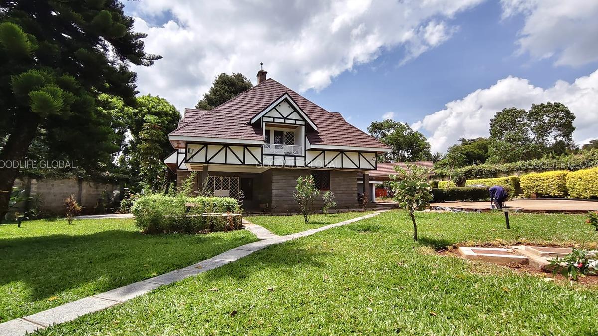 4 Bed House with En Suite at Runda - 1