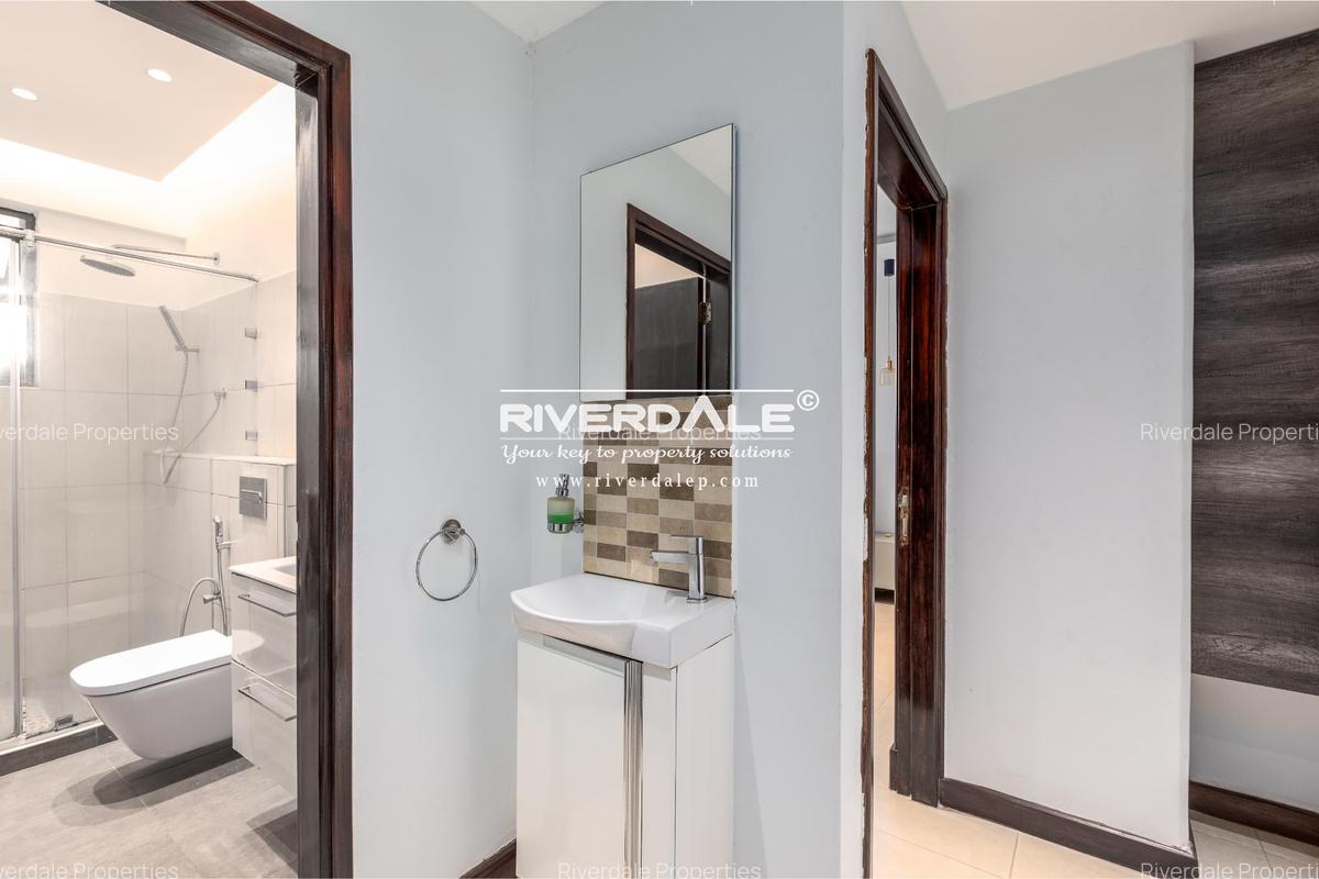 Furnished 2 Bed Apartment with Swimming Pool in Parklands - 5