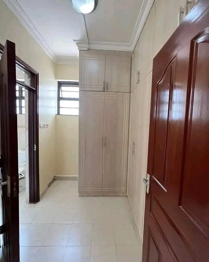 3 Bed Apartment with En Suite at Kileleshwa - 4