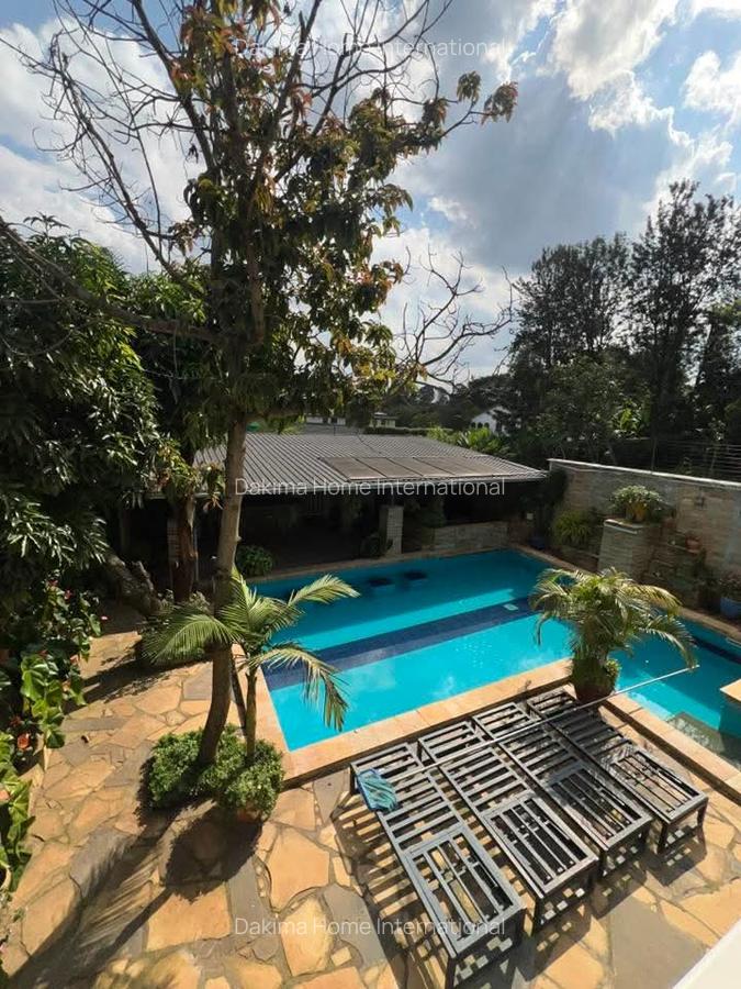 6 Bed House with En Suite in Runda - 19