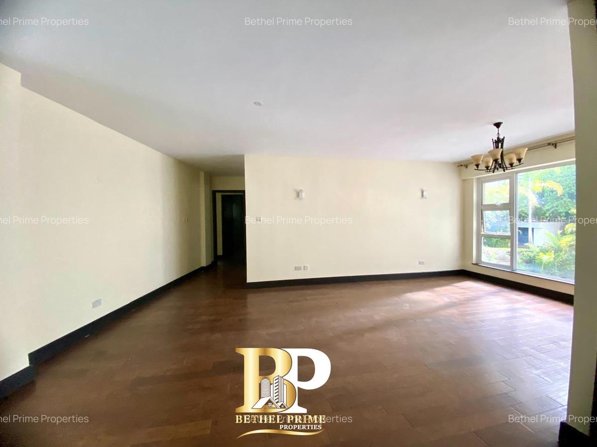 4 Bed Apartment with En Suite in General Mathenge - 9
