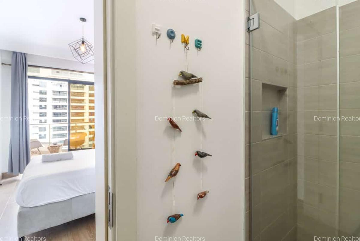 Serviced 2 Bed Apartment with En Suite in Westlands Area - 16