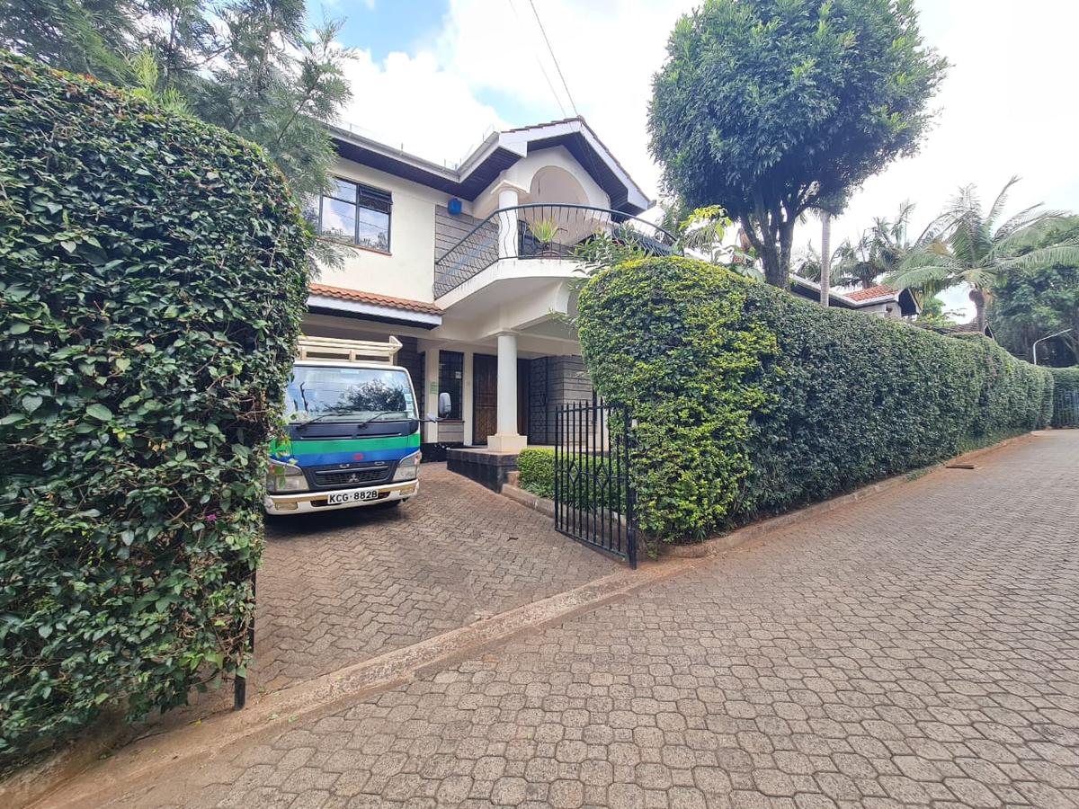 5 Bed Townhouse with En Suite at Grevillea Groove - 1