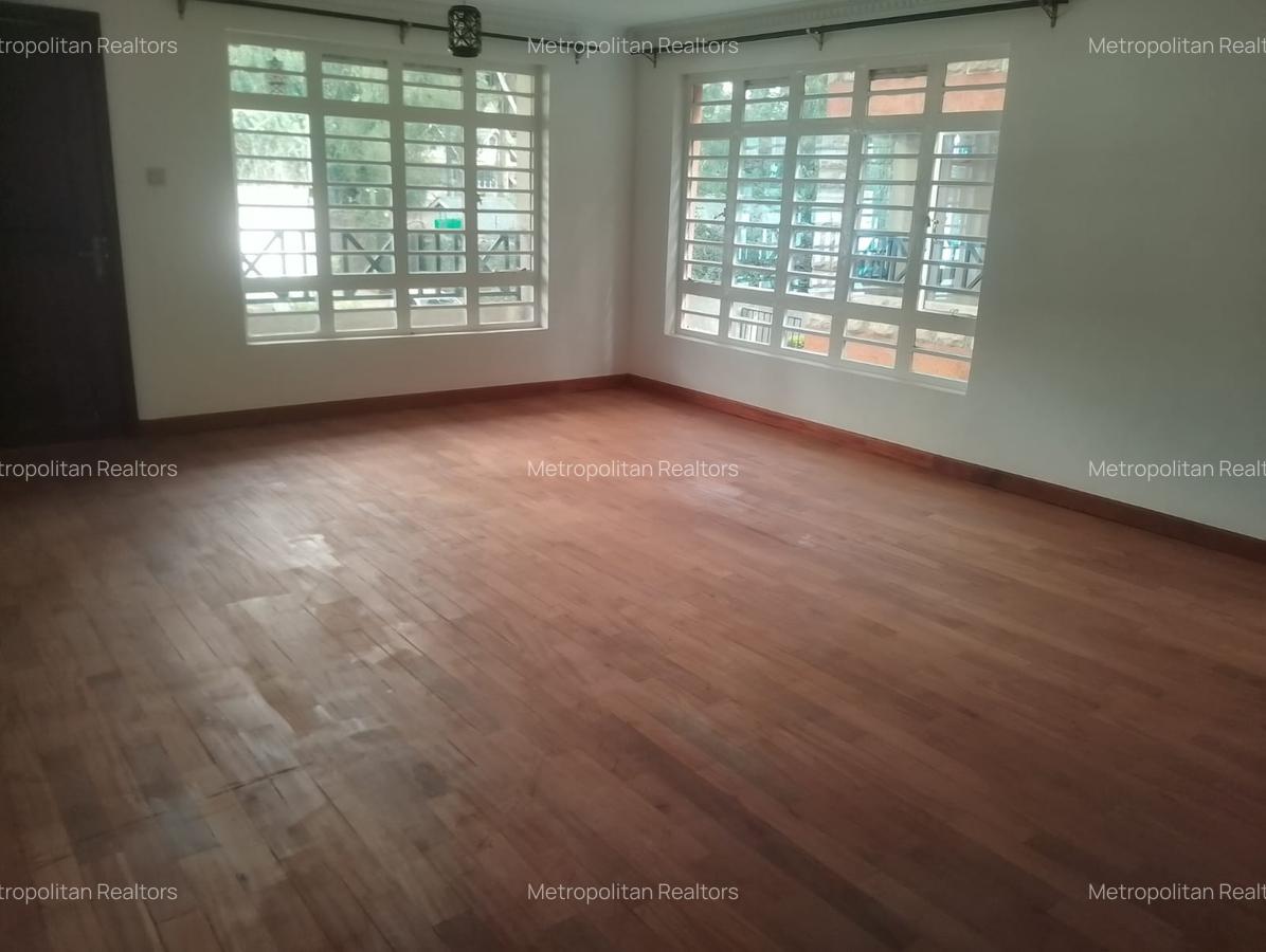 6 Bed Townhouse with En Suite at Dagoreti Road - 11