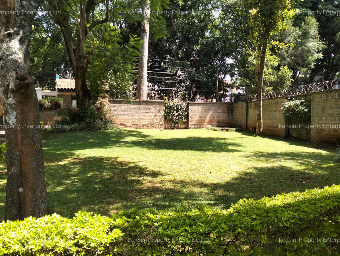 5 Bed Townhouse with En Suite in Lavington - 18