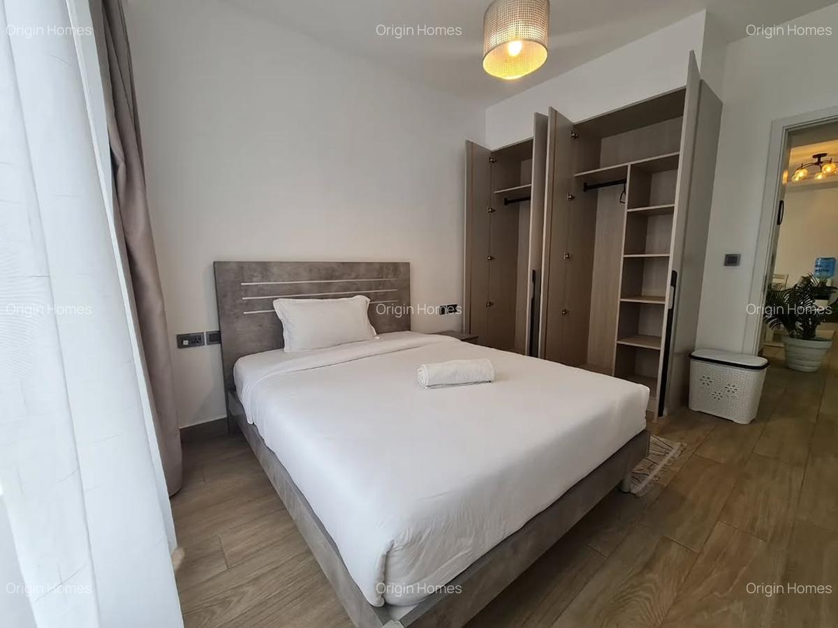 Furnished 3 Bed Apartment with En Suite at Riverside Drive - 8