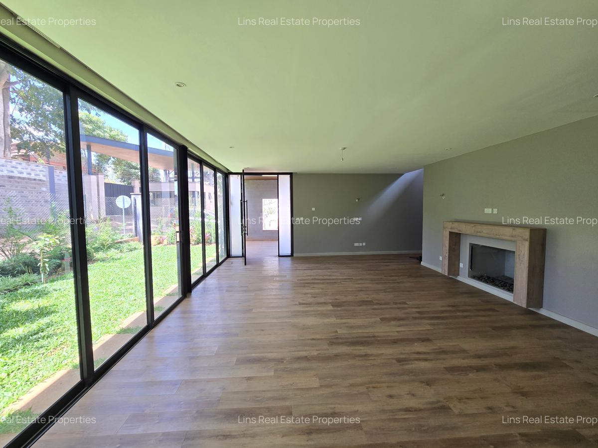 4 Bed Townhouse with En Suite in Runda - 17