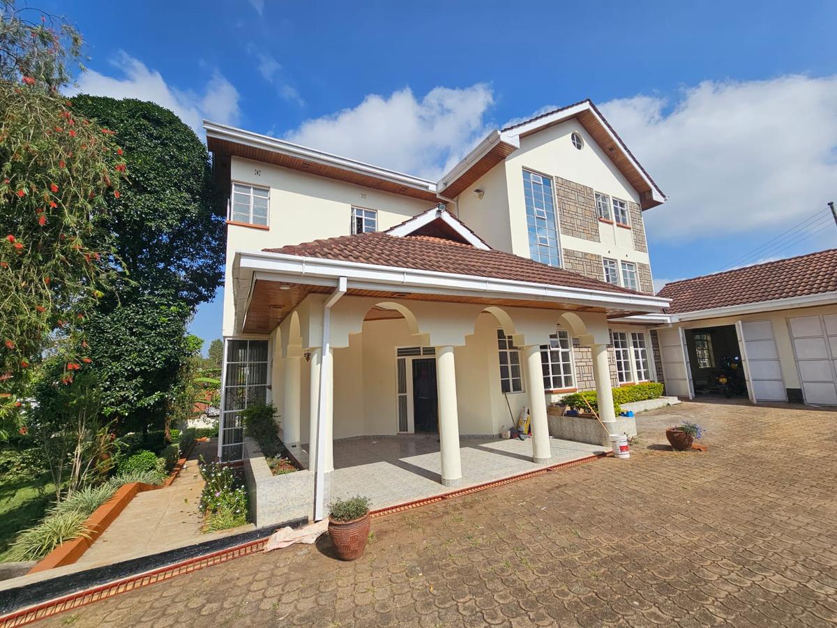 5 Bed House with En Suite in Runda - 7