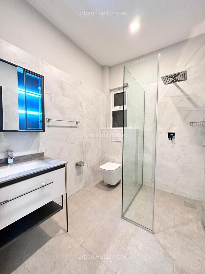 2 Bed Apartment with En Suite in Riverside - 9