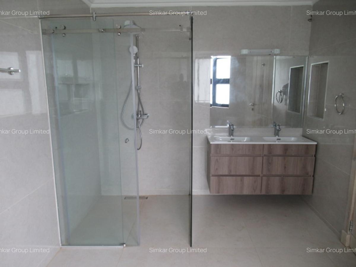 5 Bed House with En Suite at Runda - 18