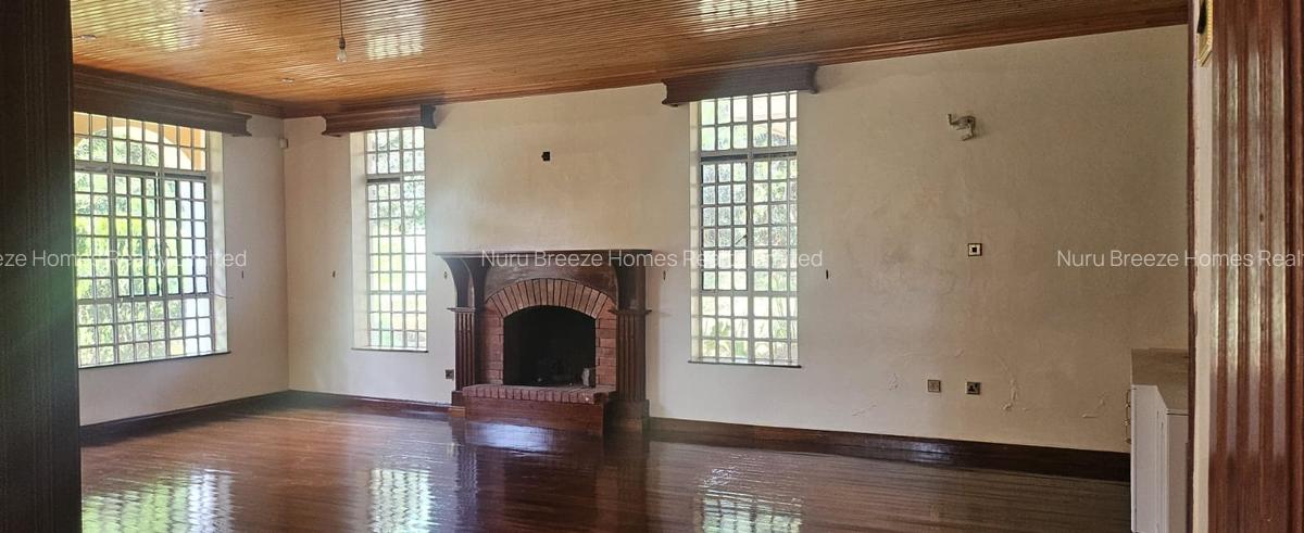 5 Bed House with En Suite in Runda - 19