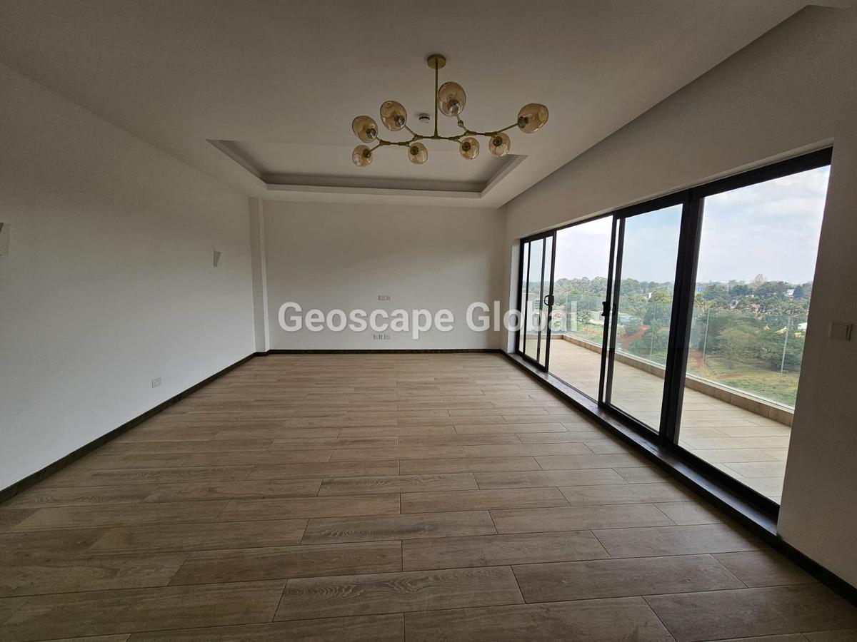 3 Bed Apartment with En Suite in Rosslyn - 11