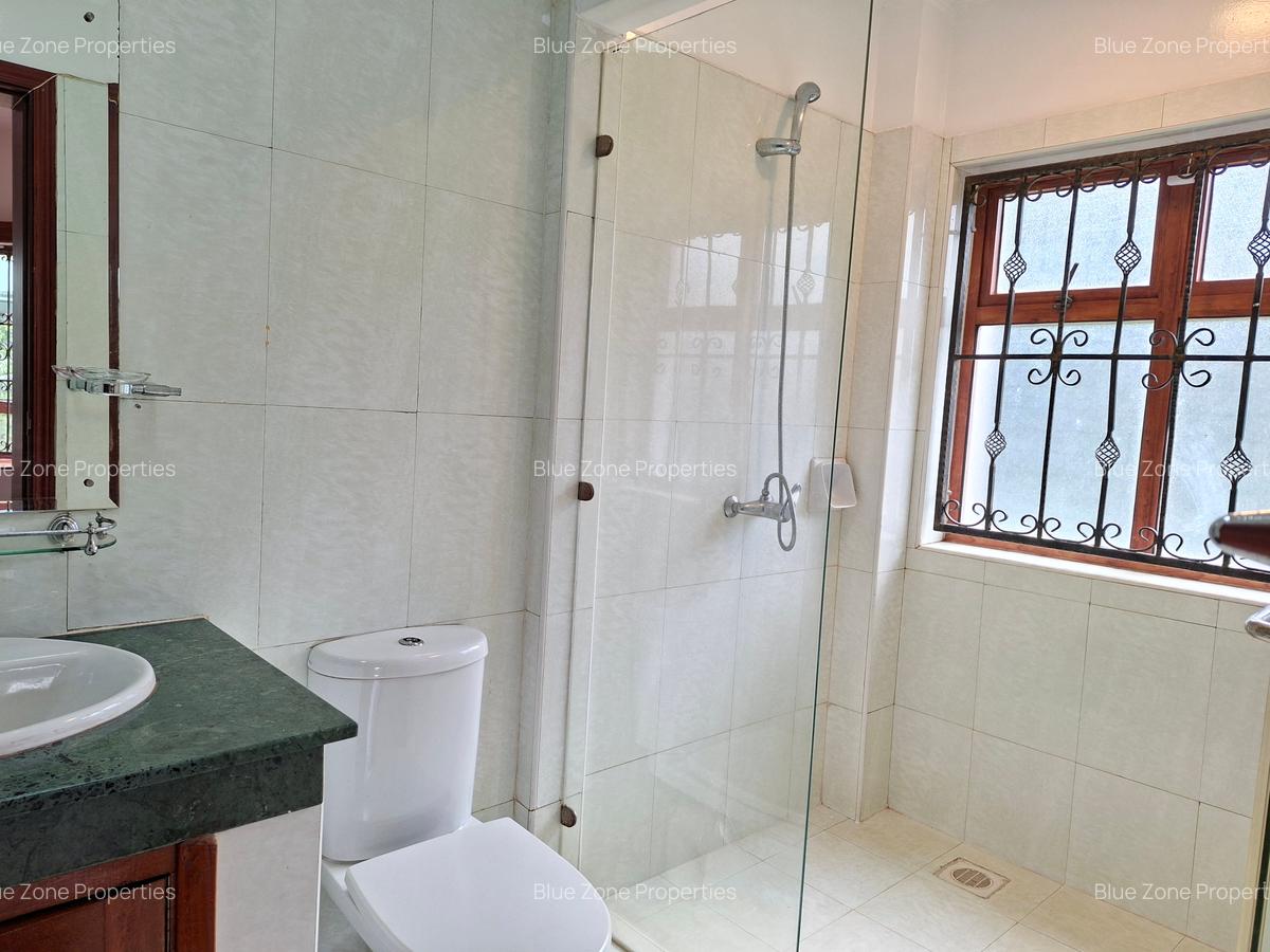 5 Bed Villa with En Suite at Off Ruaka Rd - 11