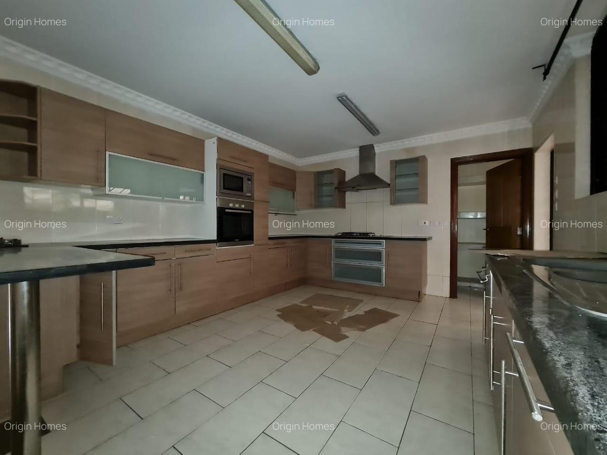 4 Bed Apartment with En Suite at Kileleshwa - 9